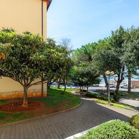Apartment Maria Poreč Exterior foto